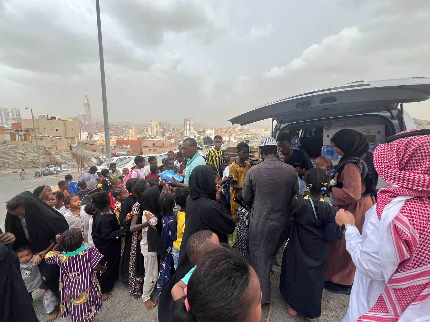 Food Pack Distribution for 4 pax (Mecca)